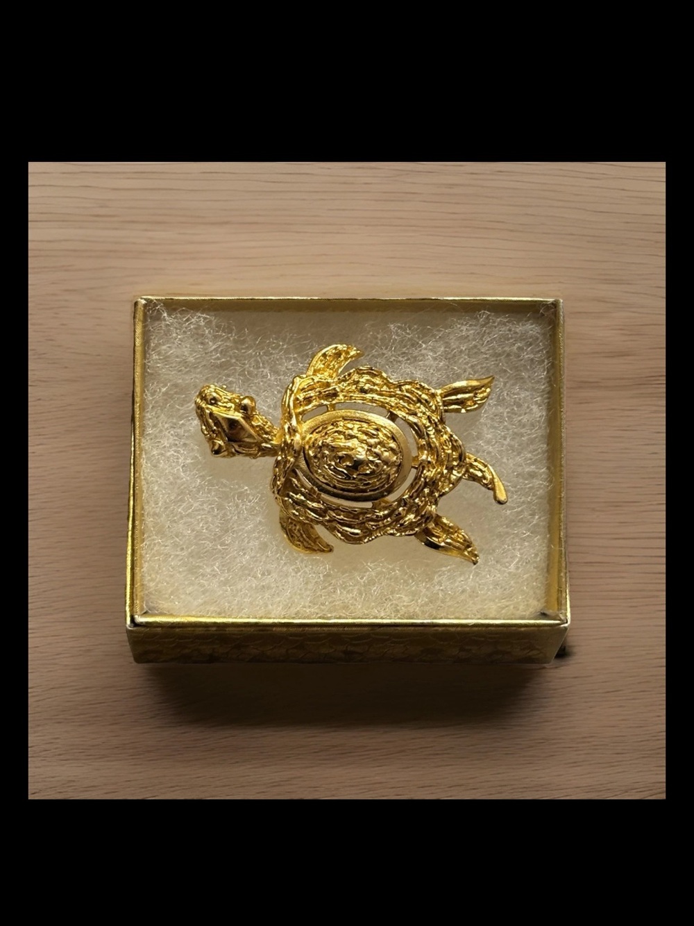 Vintage Crown Trifari MCM Gold Tone Turtle Tortoise Brooch